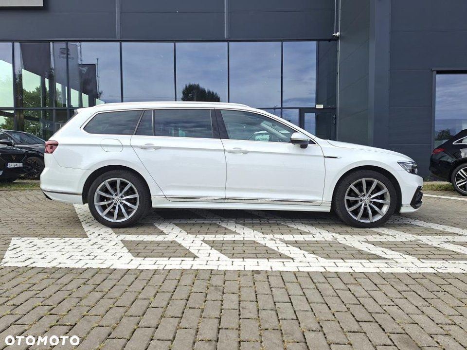 Volkswagen Passat - 5