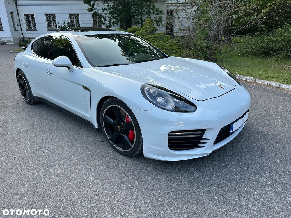 Porsche Panamera GTS PDK - 15