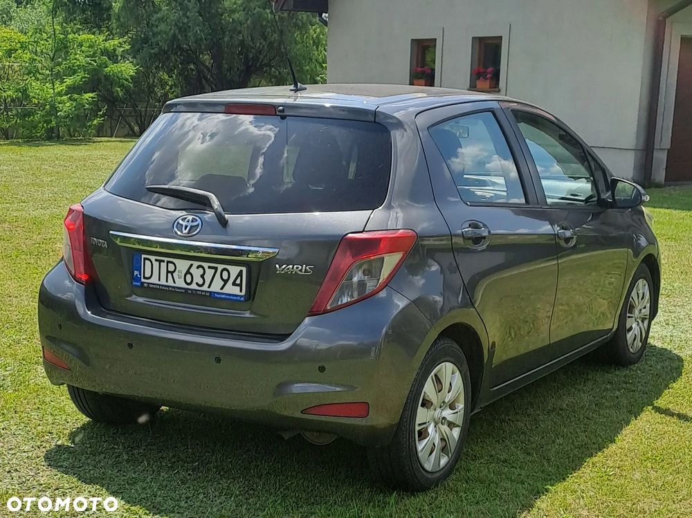 Toyota Yaris 1.0 Luna - 4