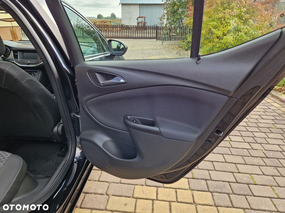 Opel Astra 1.4 T Enjoy - 23