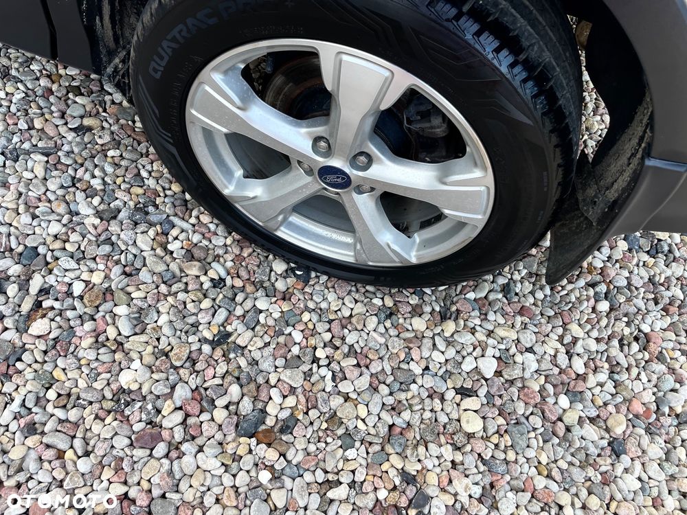 Ford Kuga 2.0 TDCi 4x4 Titanium - 36