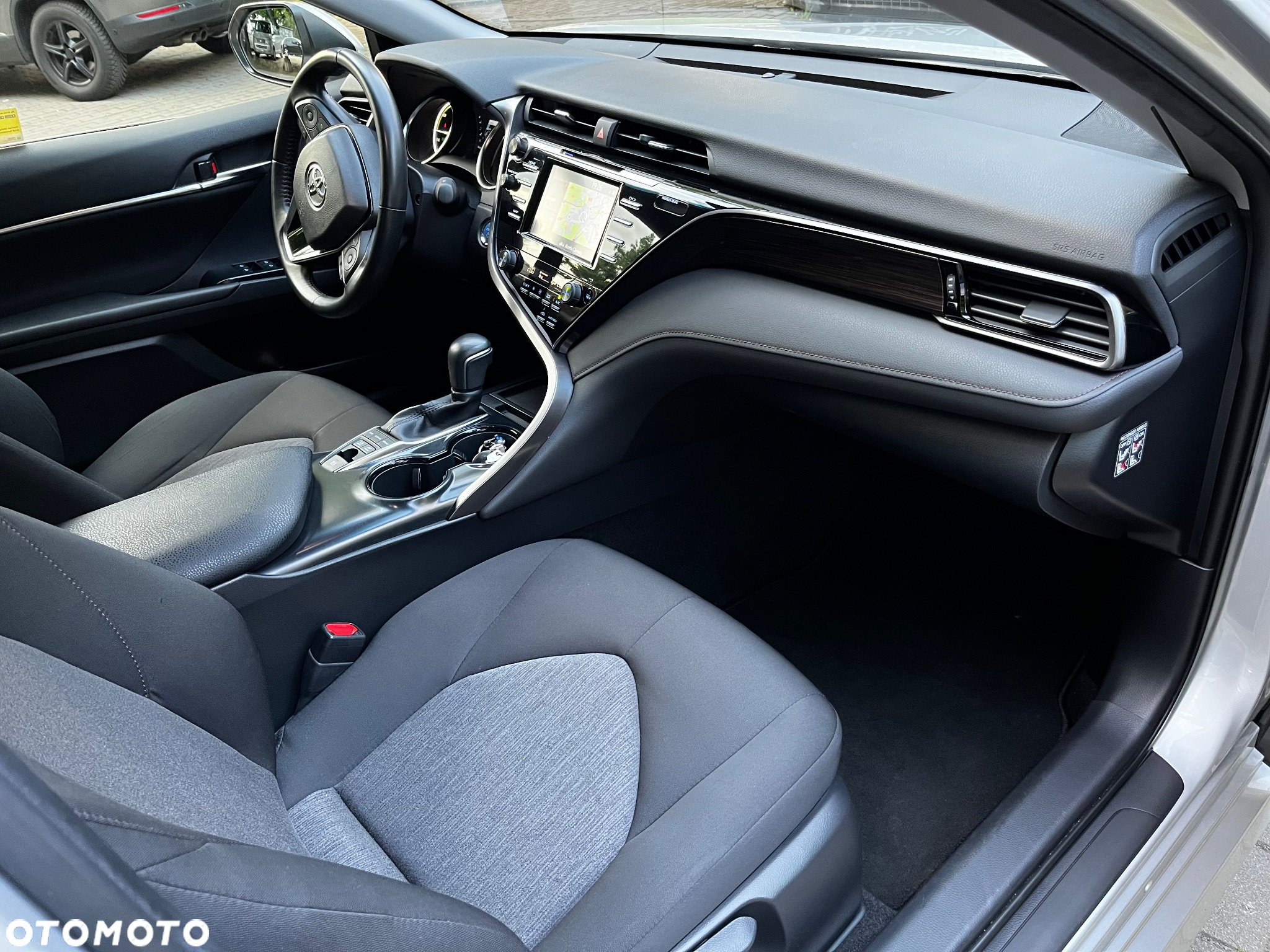 Toyota Camry 2.5 Hybrid Comfort CVT - 6