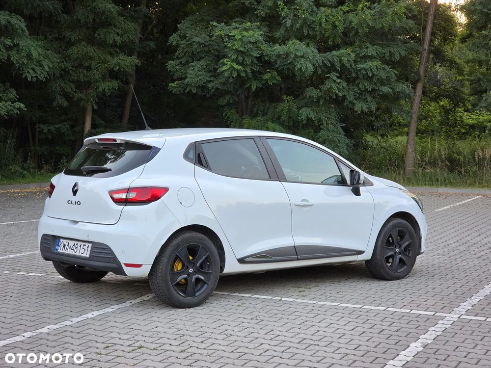 Renault Clio - 6