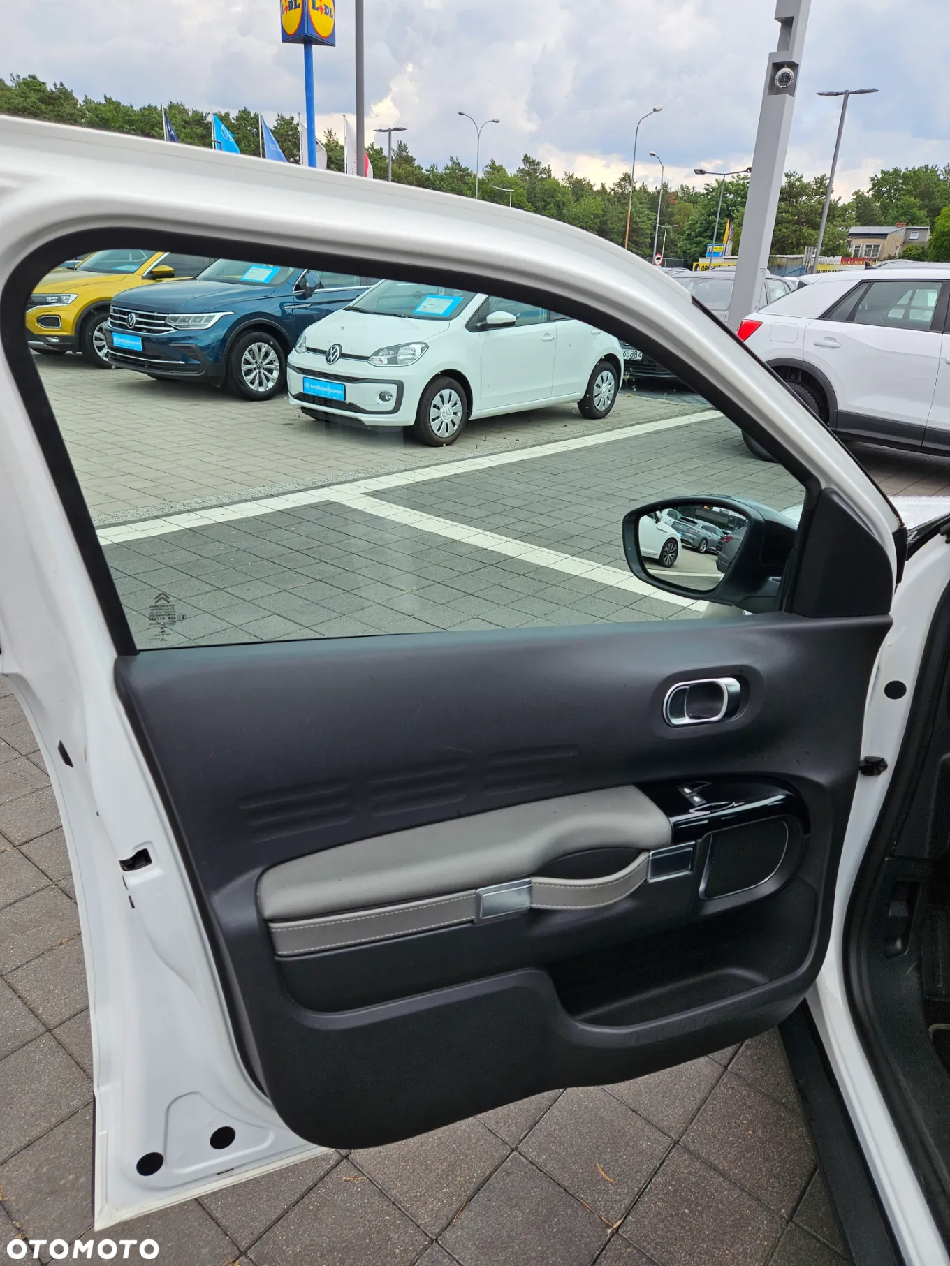 Citroën C4 Cactus 1.2 PureTech Shine S&S - 9