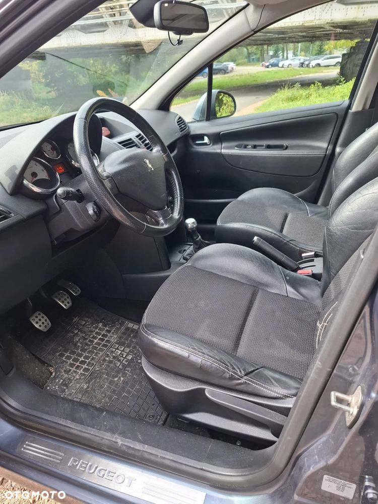 Peugeot 207 150 Turbo Platinum - 10