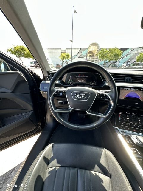 Audi e-tron - 18