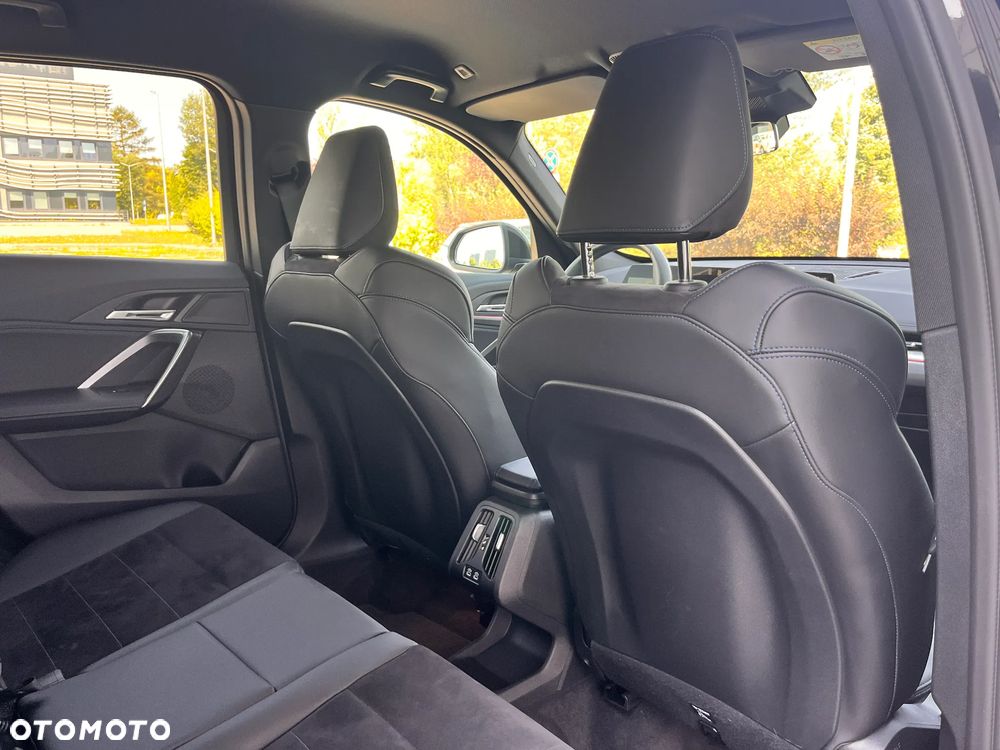 BMW X1 sDrive18i - 33
