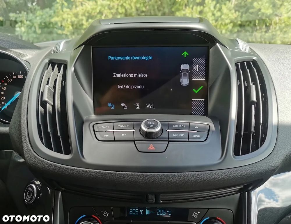Ford Kuga 1.5 EcoBoost 2x4 ST-Line - 9