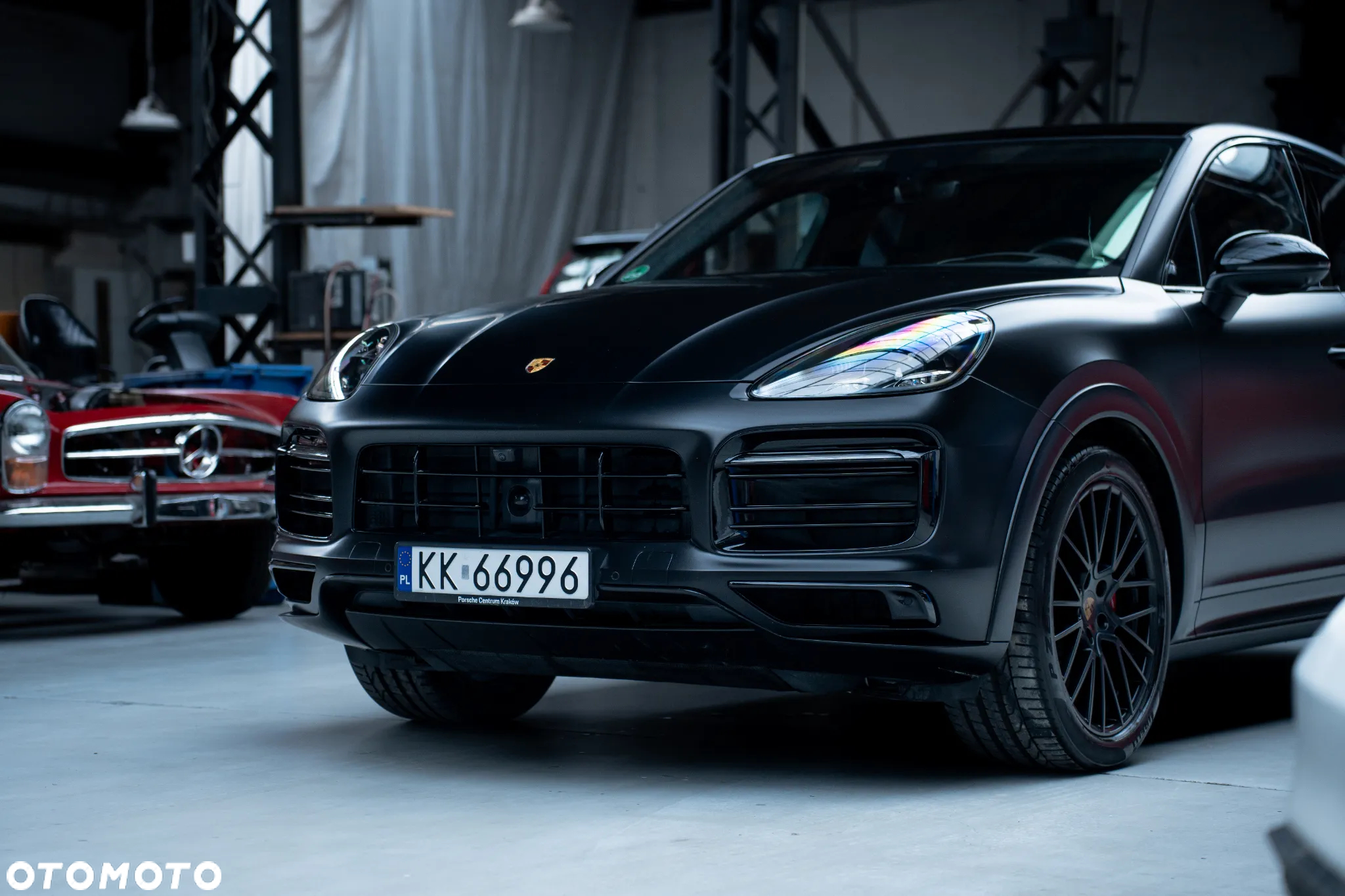 Porsche Cayenne Coupe GTS - 4
