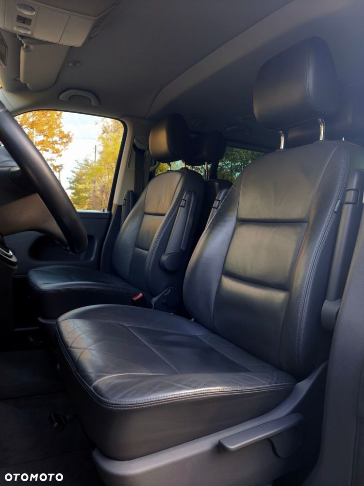 Volkswagen Multivan - 7