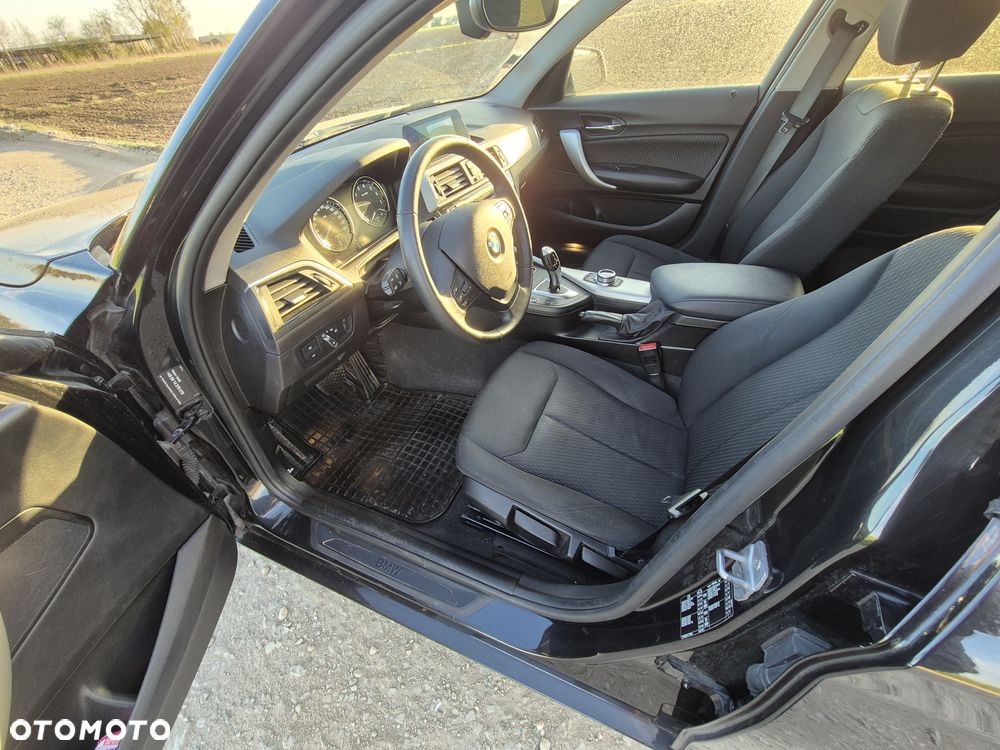BMW Seria 1 120i Sport-Aut Urban Line - 19