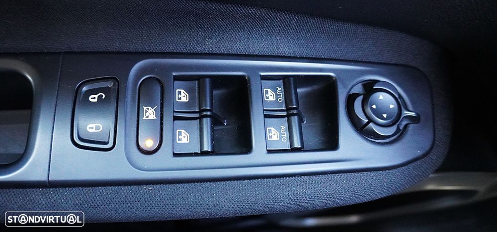 Jeep Renegade 1.6 MJD Longitude - 29