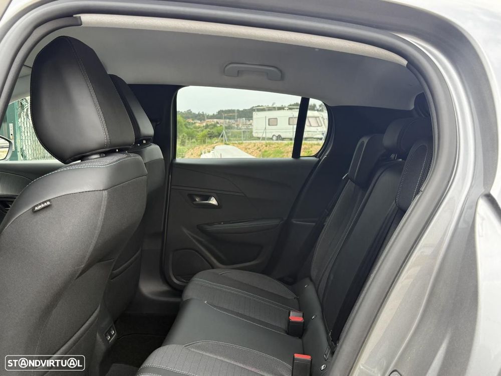 Peugeot 208 1.2 PureTech Allure - 38