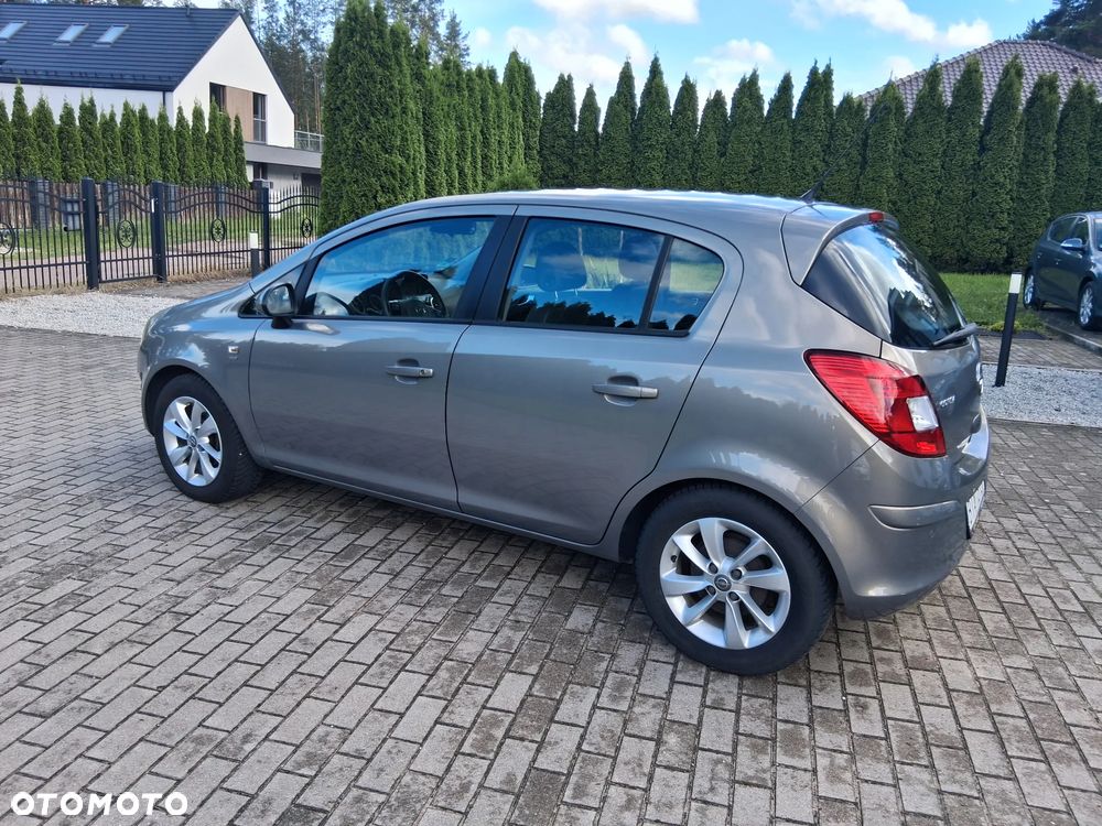 Opel Corsa 1.4 16V Energy - 5