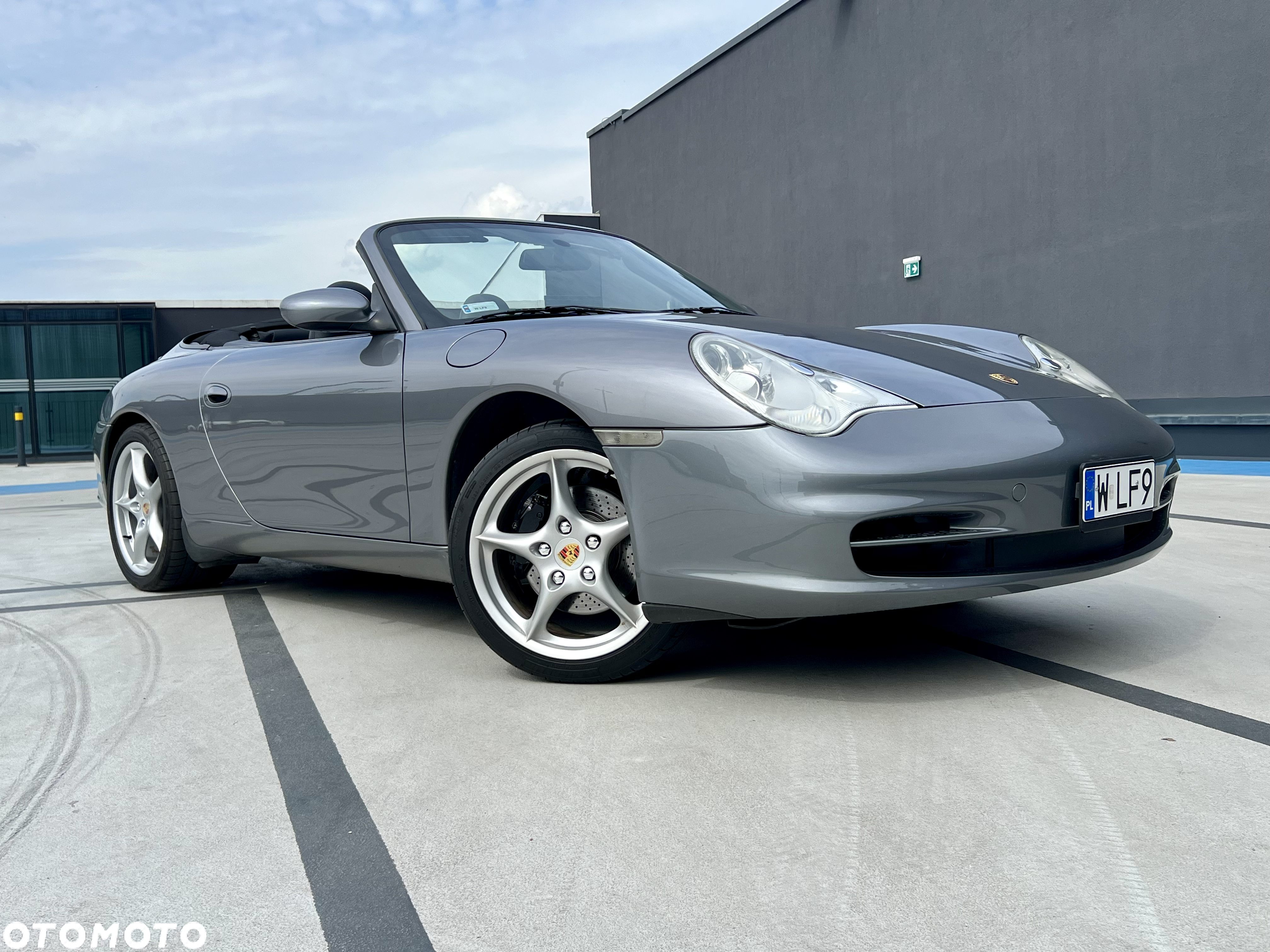 Porsche 911 Carrera - 3