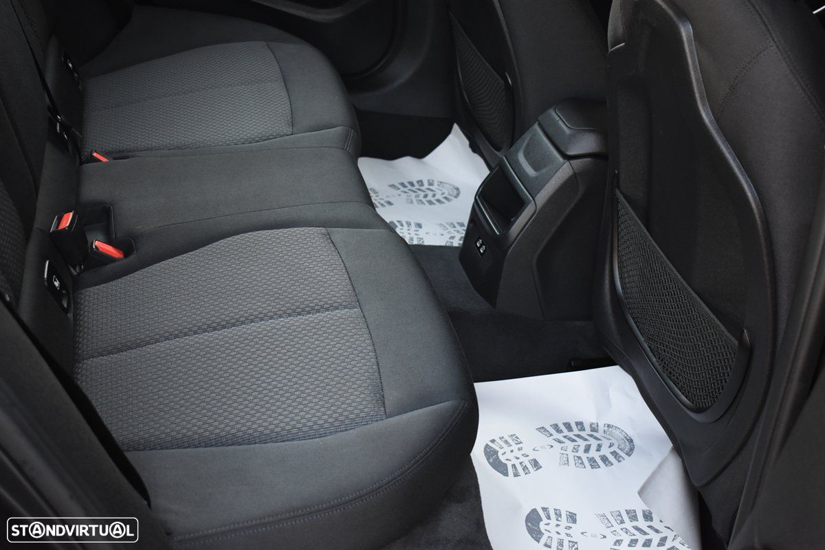 BMW 116 d EDynamics Advantage - 24