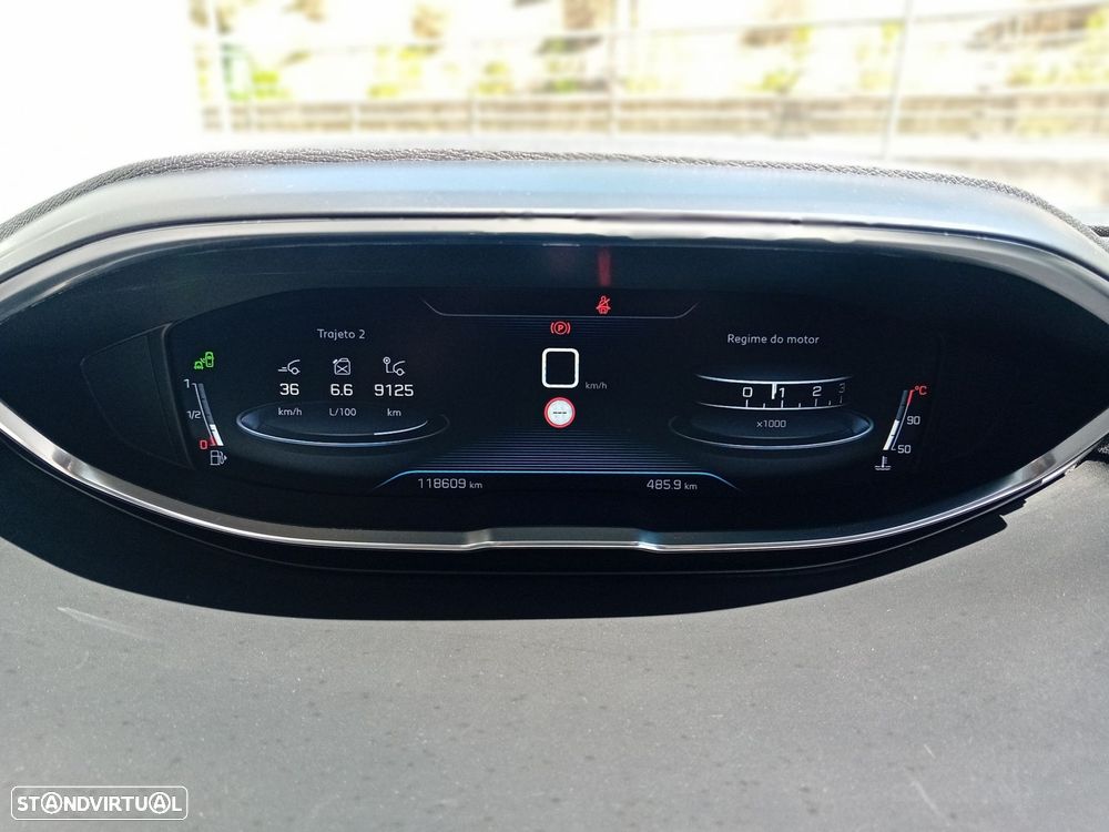 Peugeot 5008 1.2 PureTech Allure - 20