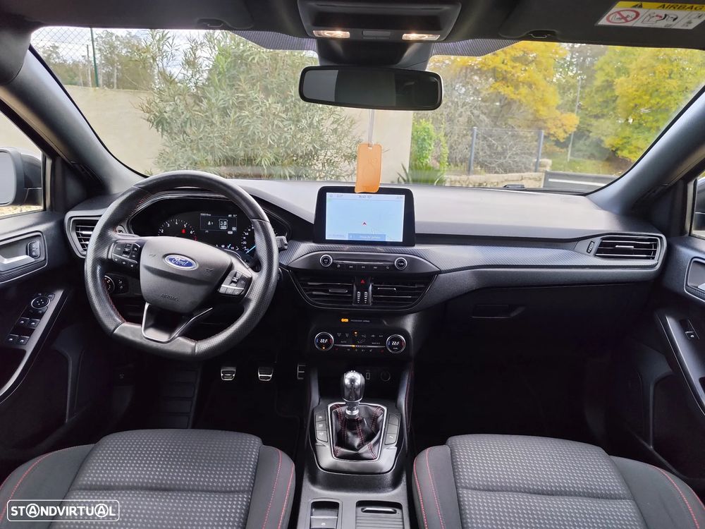 Ford Focus 1.0 EcoBoost MHEV ST-Line - 5