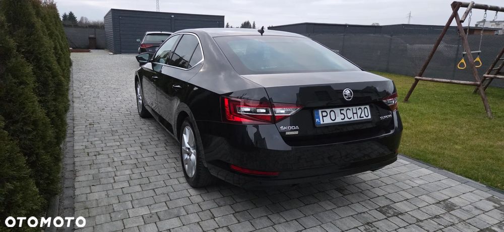 Skoda Superb 2.0 TDI Style DSG - 5