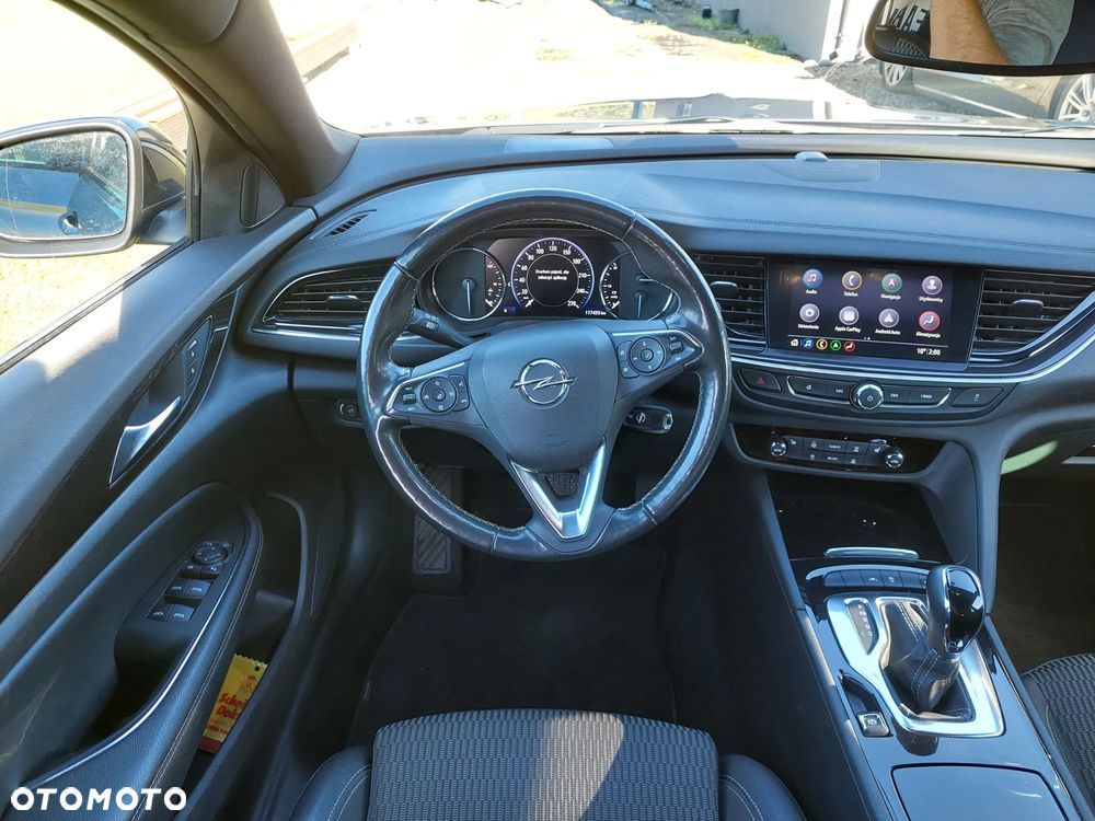Opel Insignia - 18