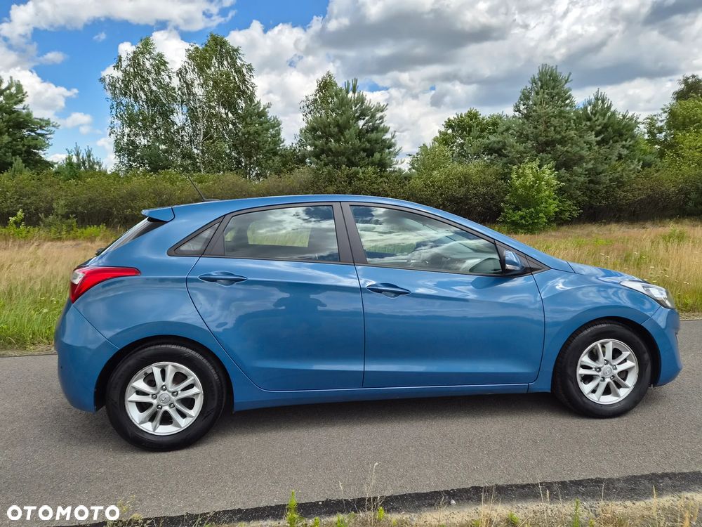 Hyundai i30 blue 1.6 CRDi Classic Navigation - 7