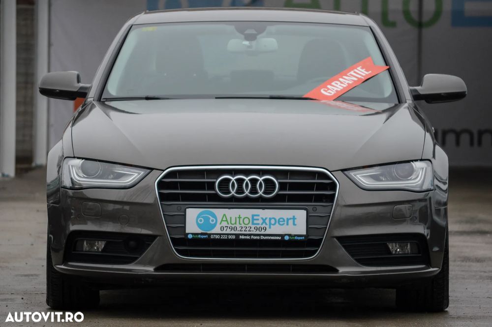 Audi A4 2.0 TDI DPF multitronic Attraction - 12
