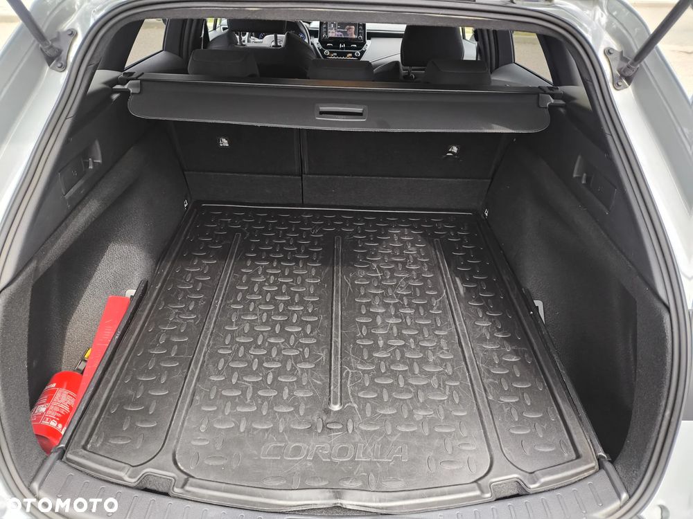 Toyota Corolla 1.8 Hybrid Comfort - 18