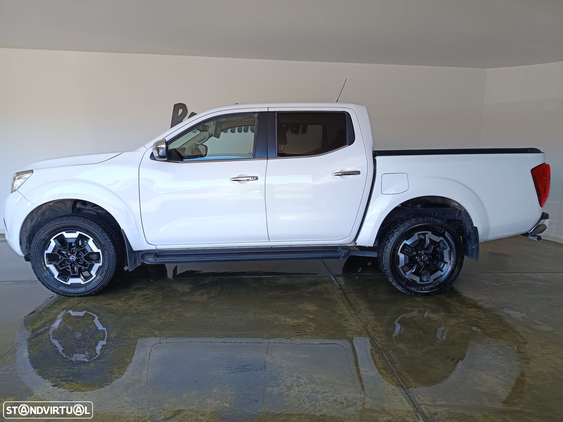 Nissan Navara 2.3 dCi CD 4WD N-Connecta - 2