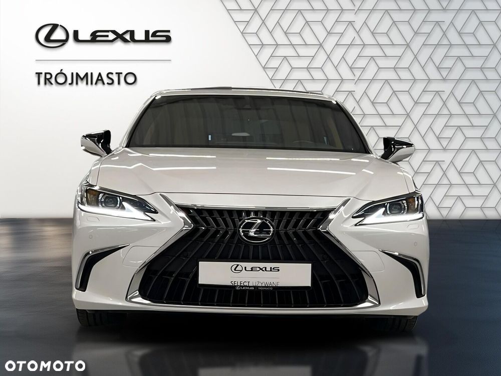 Lexus ES 300h Business Edition - 9