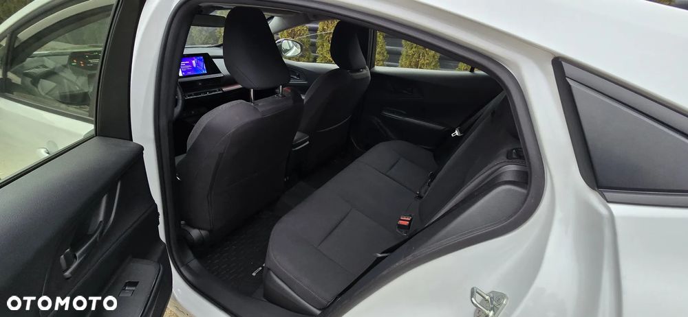 Toyota Prius ver-plug--in-2-0-hybrid-executive - 12