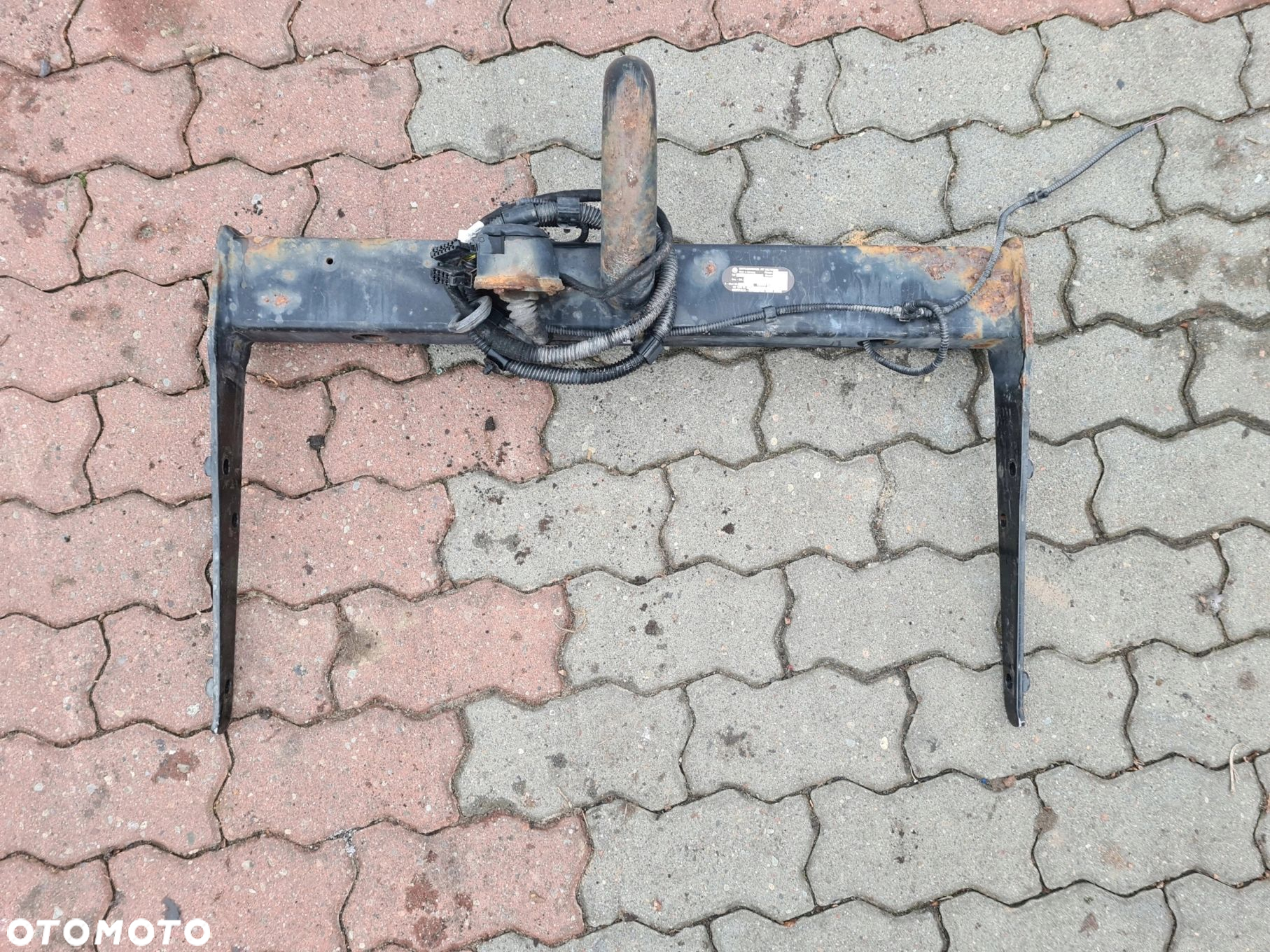 VW T5 hak holowniczy WESTFALIA 7H0803881B - 2