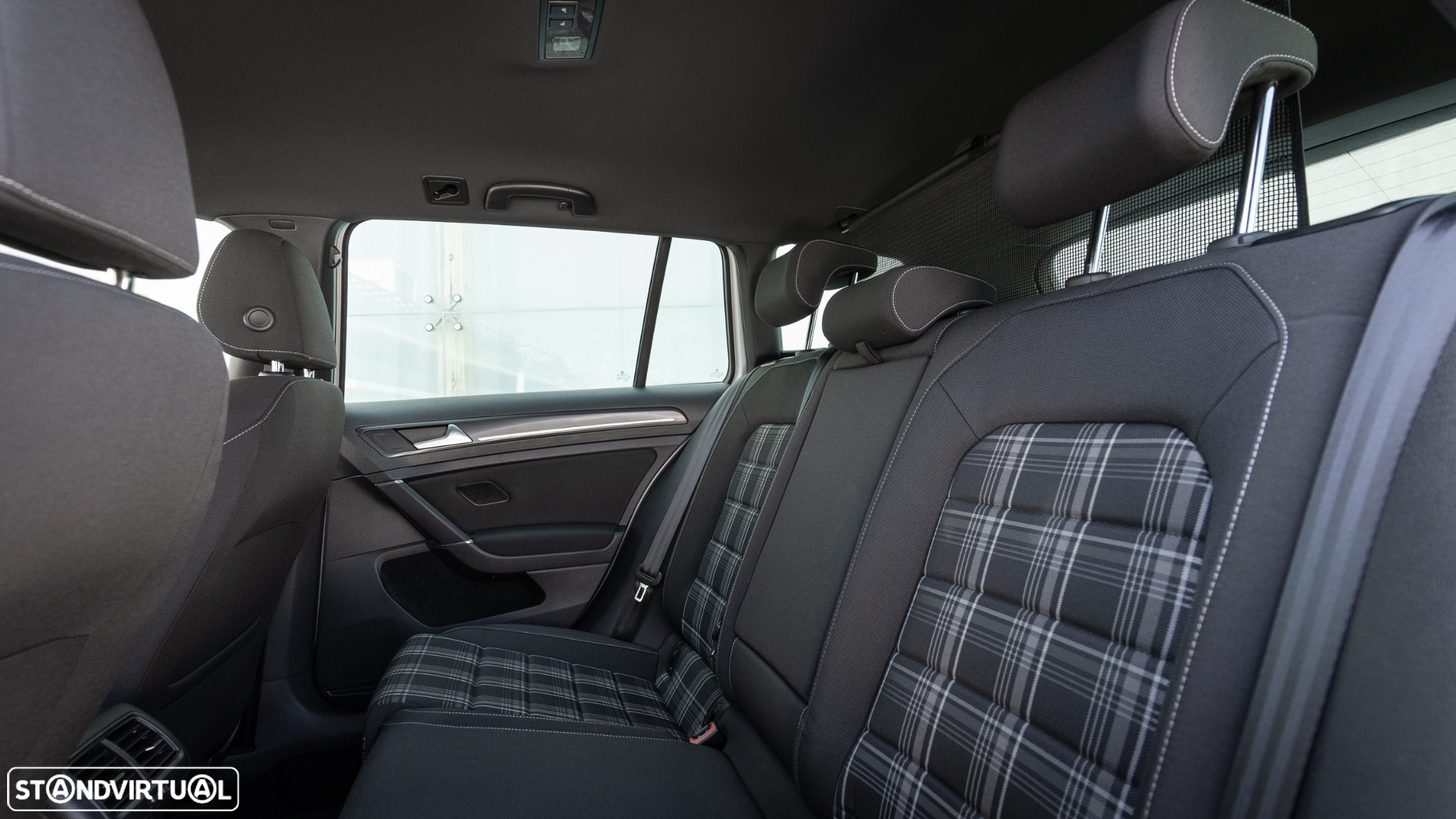 VW Golf Variant 2.0 TDi GTD DSG - 24