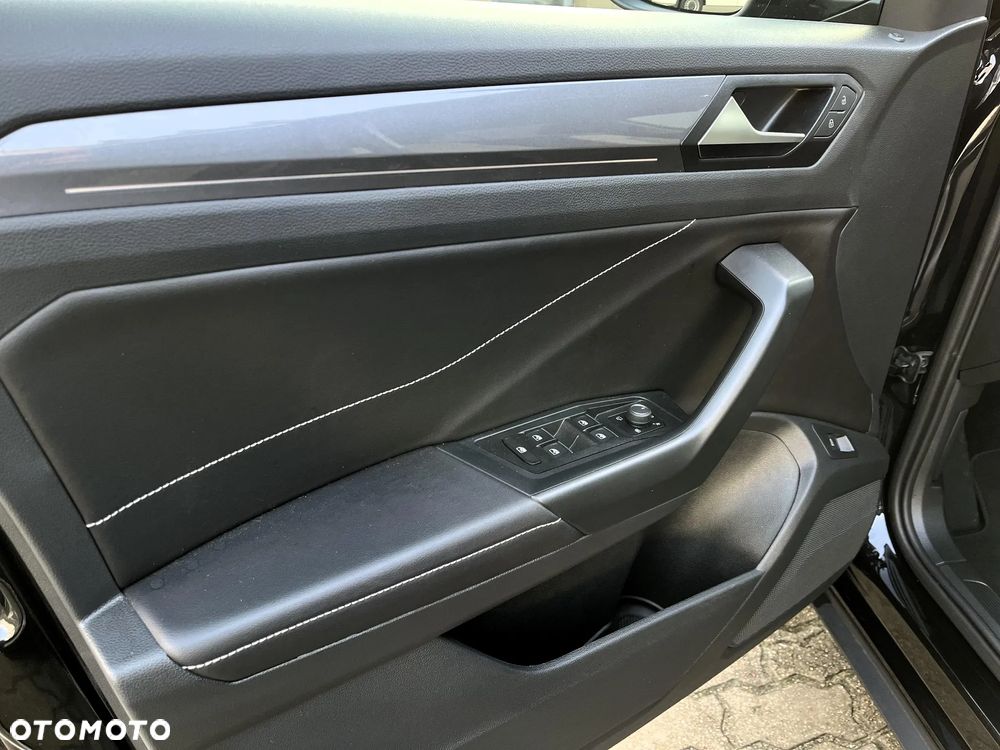 Volkswagen T-Roc 1.5 TSI Style DSG - 11