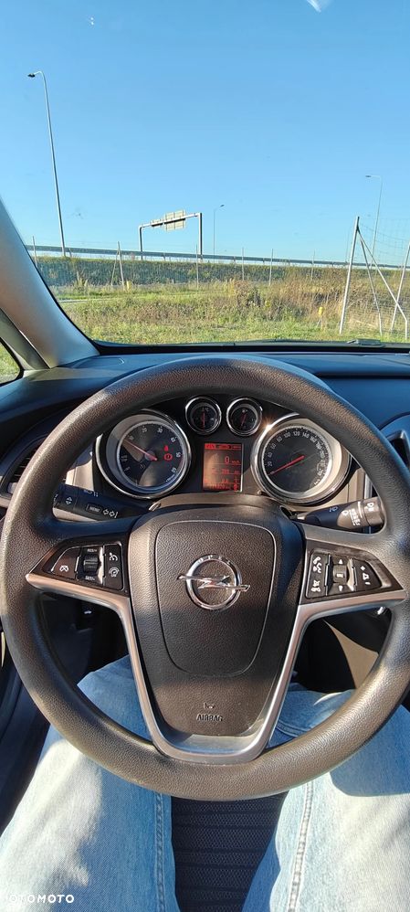 Opel Astra - 10