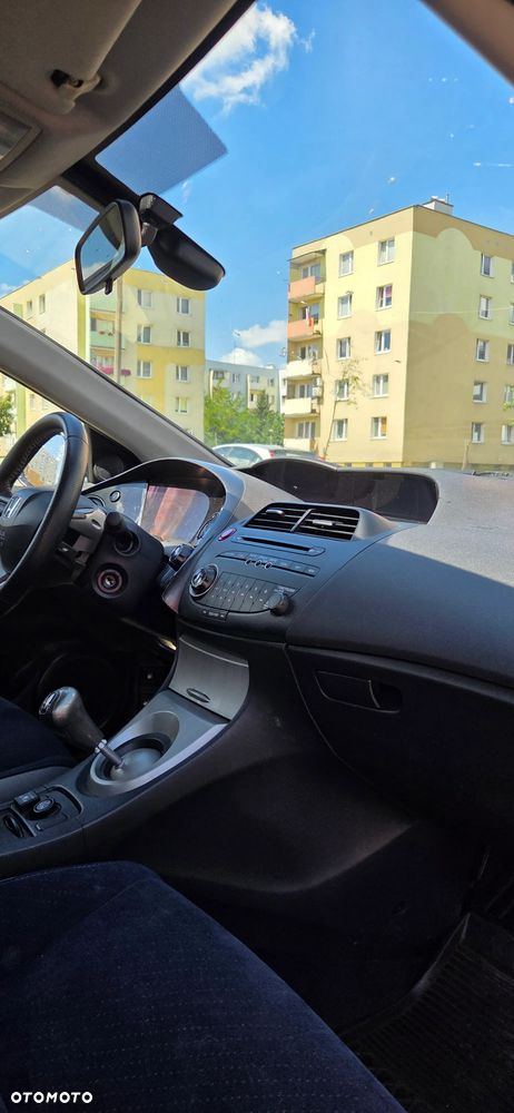 Honda Civic 1.8 Executive - 13
