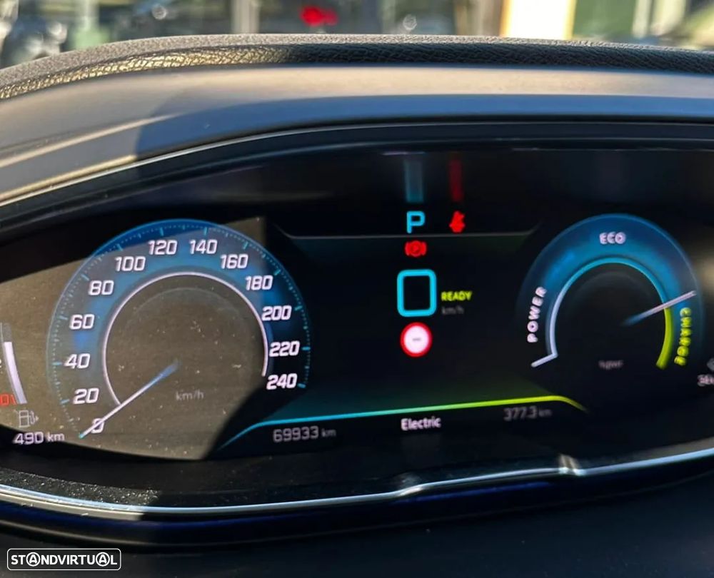 Peugeot 3008 Hybrid 225 e-EAT8 GT Pack - 5