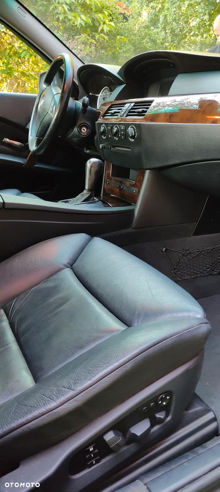 BMW Seria 5 525i - 17