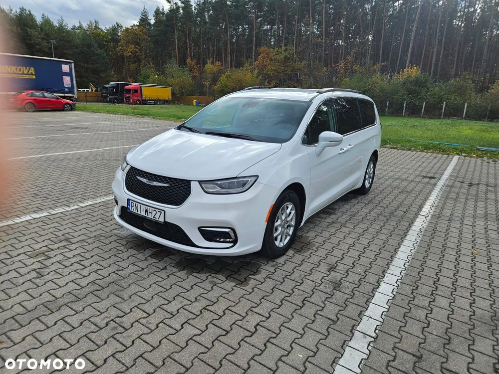 Chrysler Pacifica - 8