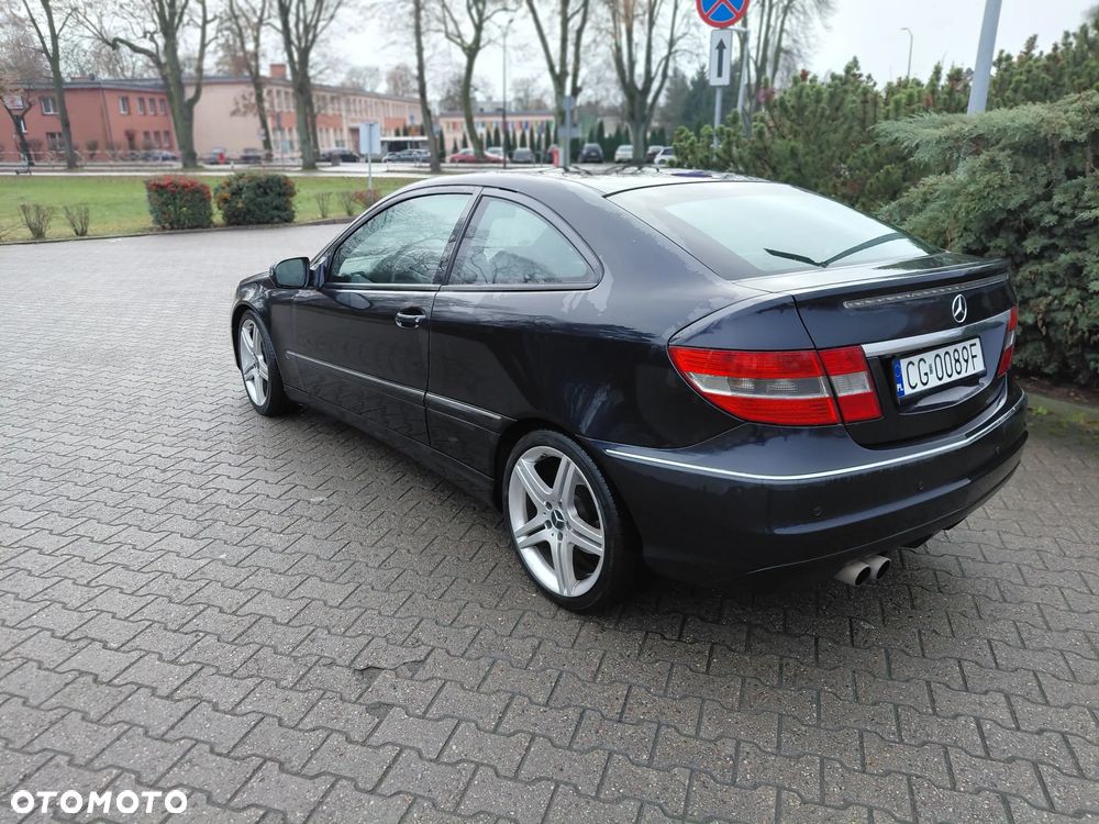 Mercedes-Benz CLC - 4