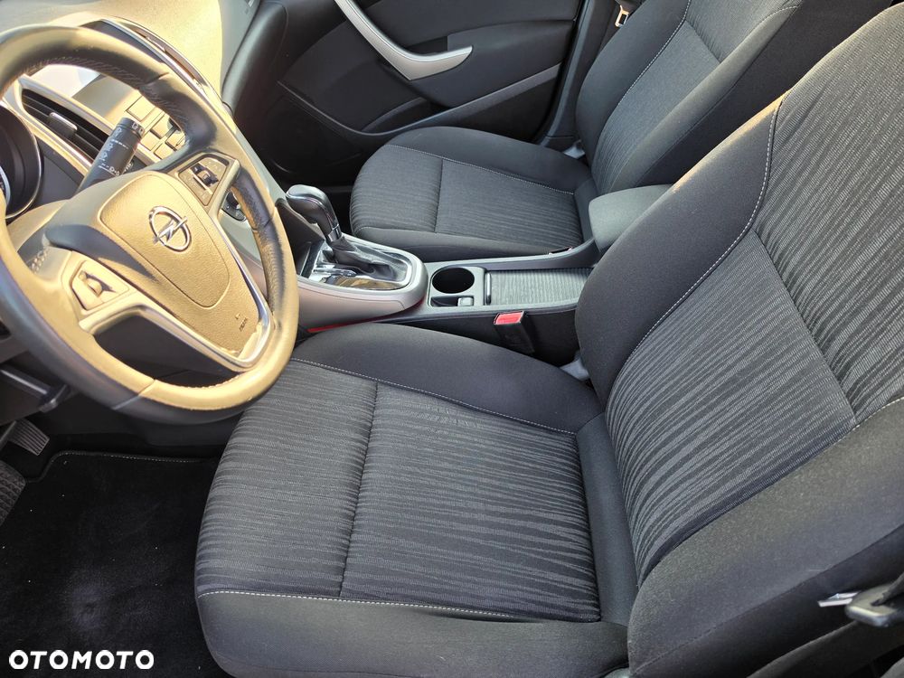 Opel Astra 1.6 Essentia - 9