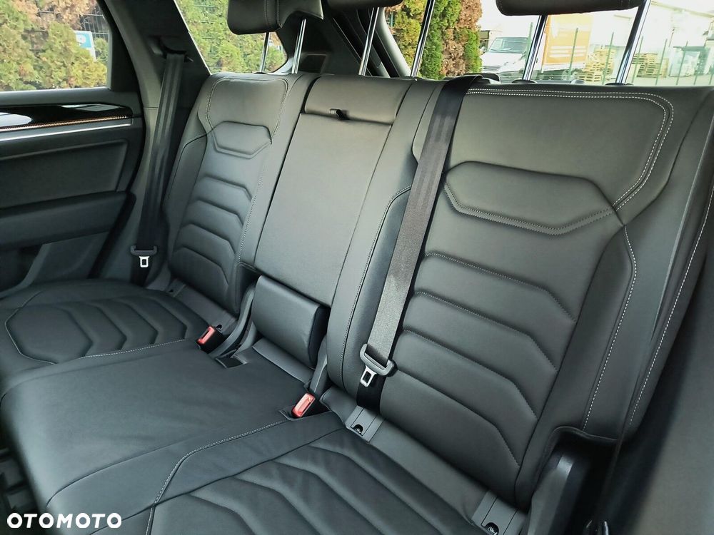 Volkswagen Touareg 3.0 V6 TDI 4Motion R-Line - 26