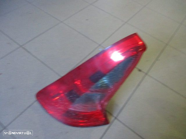 Farol Tras STOP1958 CITROEN C4 2005 ESQ Visteon