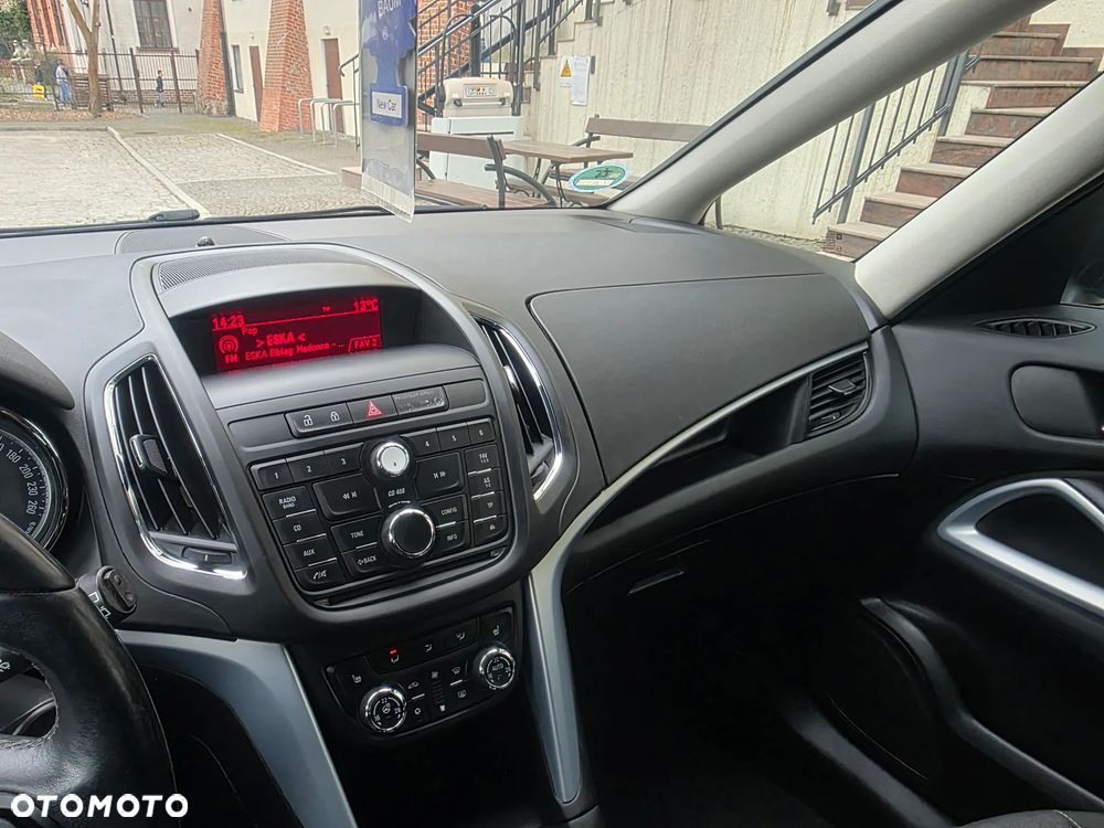 Opel Zafira Tourer 1.4 Turbo Active - 25