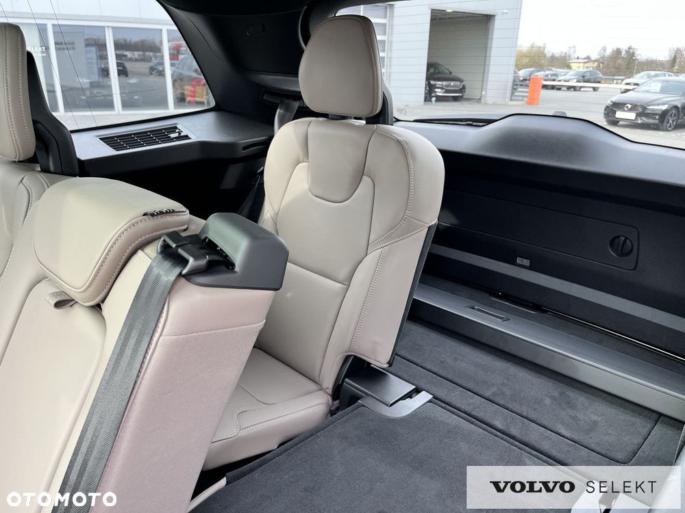 Volvo XC 90 - 31