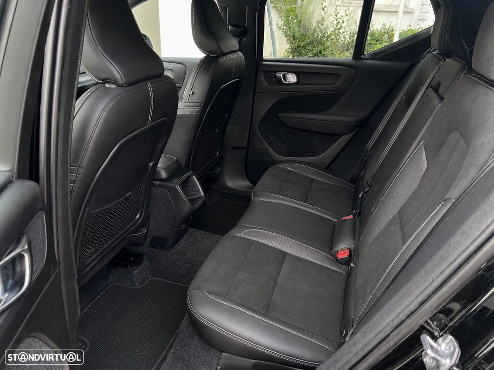 Volvo XC 40 1.5 T3 R-Design - 3