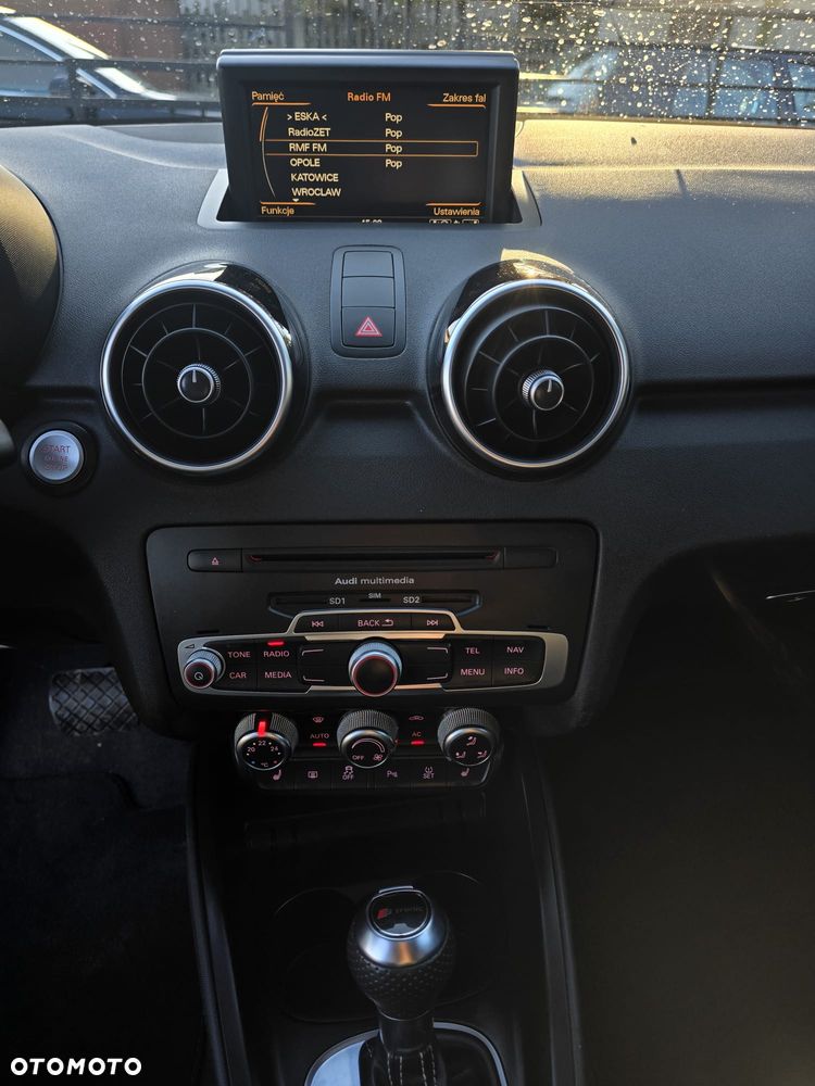 Audi A1 Sportback 1.4 TFSI S tronic S line edition m S line Sportpaket - 15