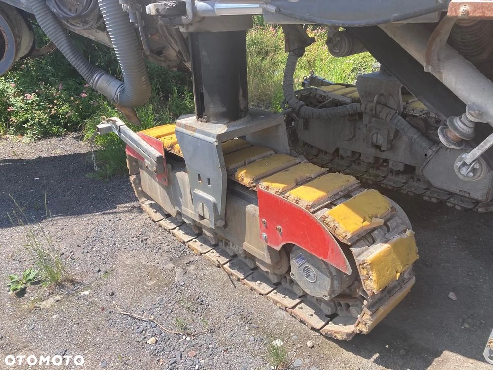 Wirtgen W 220 - 11