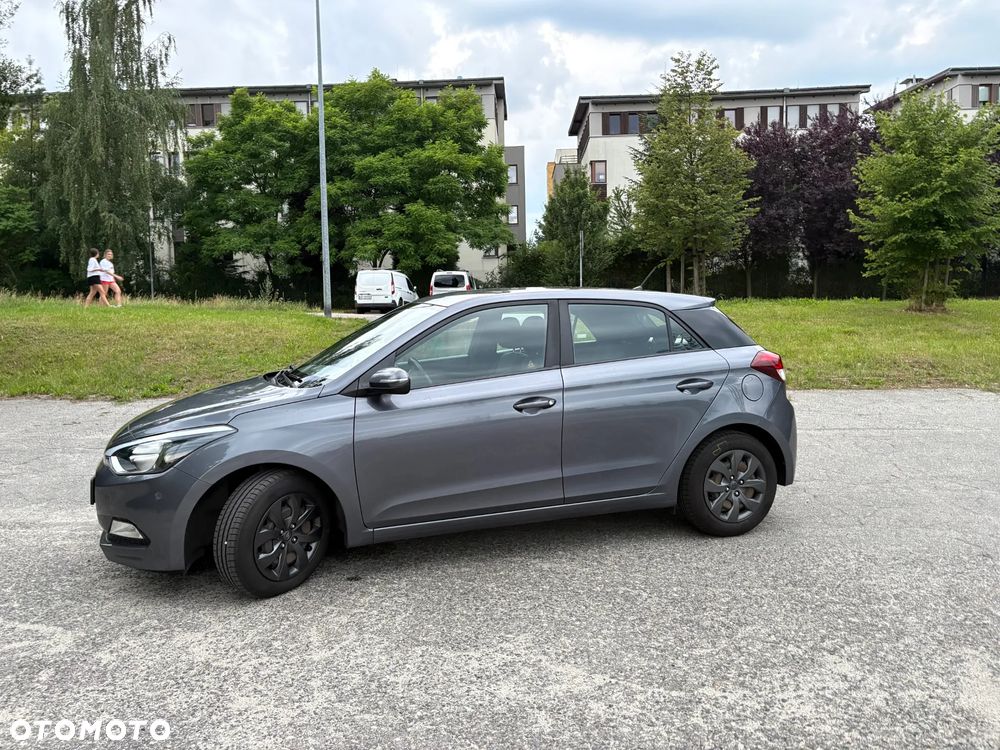 Hyundai i20 - 13