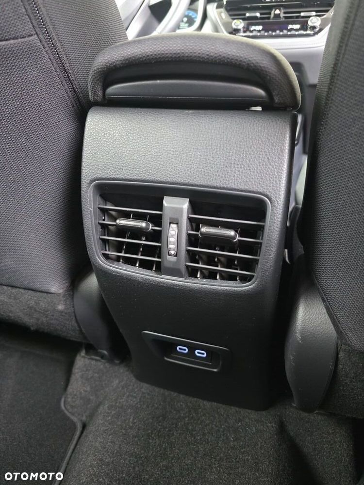 Toyota Corolla Cross - 22