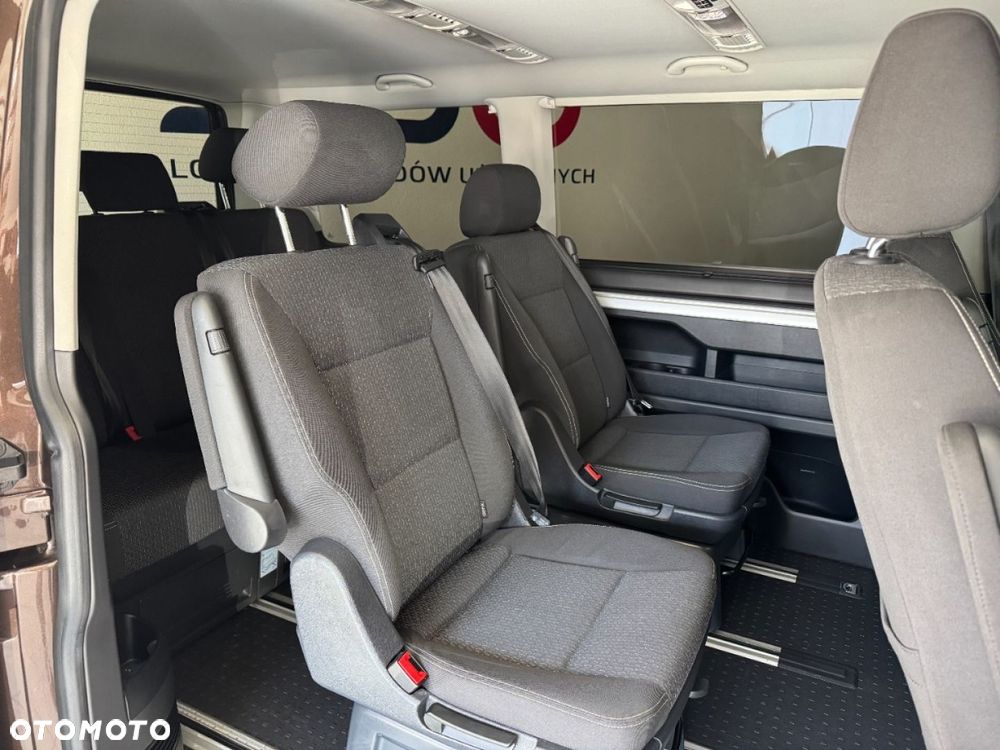 Volkswagen Multivan - 23